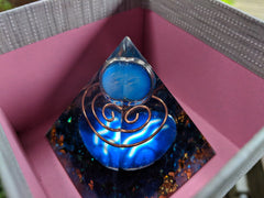 Blue Quartz (Dumortierite) - Aquarius Blue Dreaming - SpiritCenter