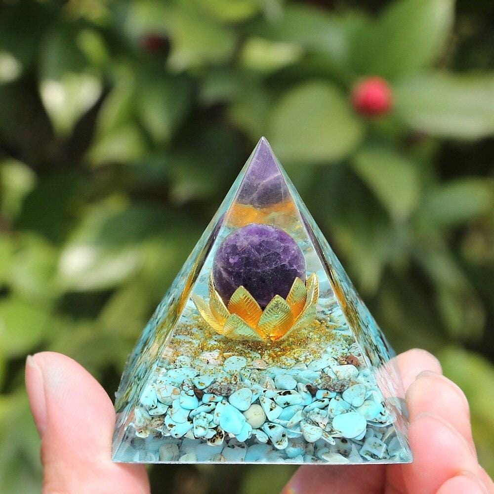Soothe The Soul | Lotus Amethyst Pyramid